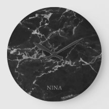 銀製の灰色および黒の大理石の石