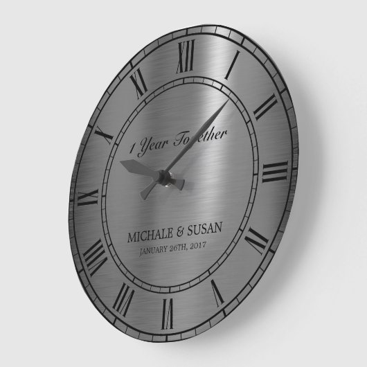 銀製の結婚記念日(個人化して下さい) ラージ壁時計 (傾斜)