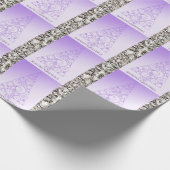 銀製の背景のラベンダーのクリスマスツリー ラッピングペーパー (角)