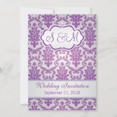 銀製の背景の結婚式の紫色のダマスク織 招待状 (正面)