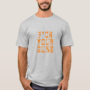 銃のオレンジ色のヴィンテージをクリックグランジし動揺して Tシャツ