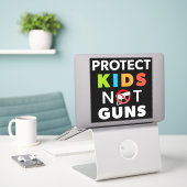銃の制御 – 銃保護の暴力ではない子供 シール (デスク上のノートパソコン)