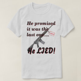 銃の購入について妻に嘘をつく Tシャツ