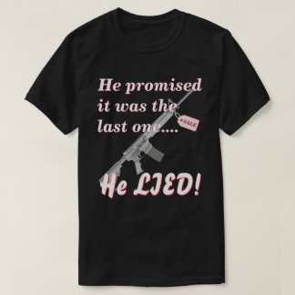銃の購入Dkについて妻に嘘をついた Tシャツ