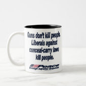 銃は人々のマグを殺しません ツートーンマグカップ (左)