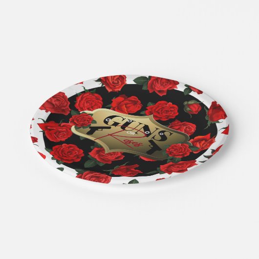 銃またはバラジェンダーが赤ちゃんのシャワーを明らかにする ペーパープレート (アングル)