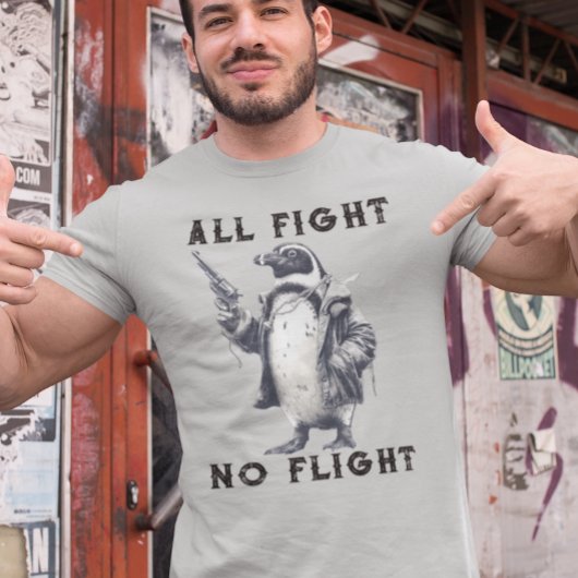 銃を持つオール・ファイト・ノー・フライト・ペンギン Tシャツ