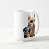 銃を持つクールな猫の面白いミーム コーヒーマグカップ (正面右)