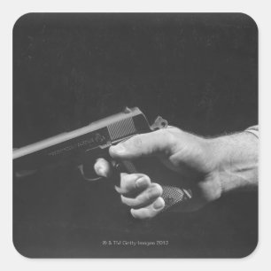銃を握っている人 スクエアシール