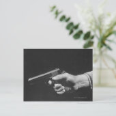 銃を握っている人 ポストカード (スタンド正面)