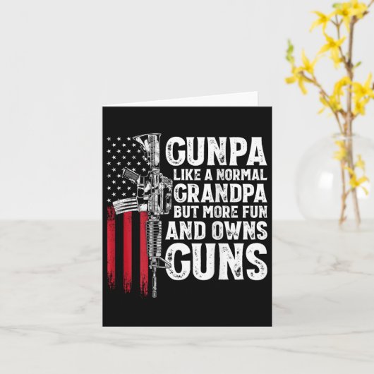 銃を楽しむ普通のじいちゃん (オン カード (黄色い花)