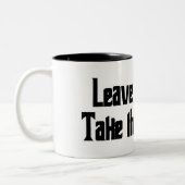 銃を残して下さい。 cannoli.を取って下さい ツートーンマグカップ (左)