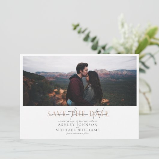 銅のタイポグラフィ写真の結婚式の日付を保存 招待状 (スタンド正面)