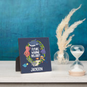 銘板を持つ未来海洋生物学者 フォトプラーク (インサイチュ)