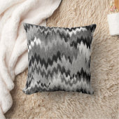 鋭いシェブロンのイカット|の白黒の灰色 クッション (ブランケット)