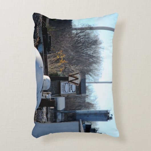 鋳鉄N&Wの鉄道笛印の枕 アクセントクッション (正面(垂直))