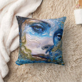 「鋼の視線」 – 水中の女性 クッション (ブランケット)