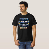 鋼鉄の巨人が再び襲来 - レトロメカのタイポグラフィ Tシャツ (正面フル)
