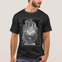 錆ついた共鳴器のTシャツ