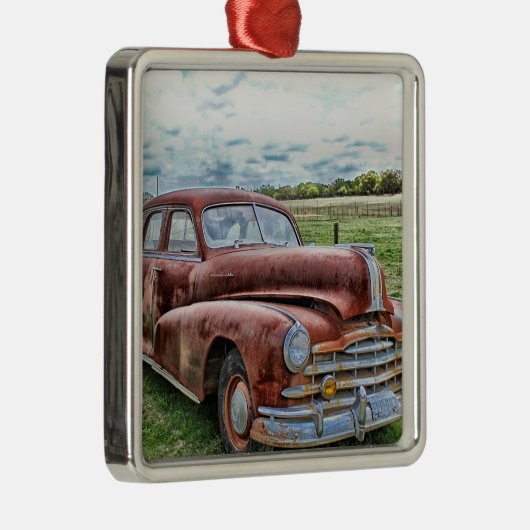 錆ついた古くクラシックな車のヴィンテージの自動車 メタルオーナメント (右)