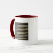 錆ついた錫で絵を描かれる米国旗 マグカップ (正面左)