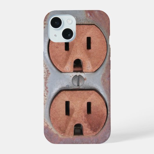 錆びたコンセント iPhone 15ケース (裏面)