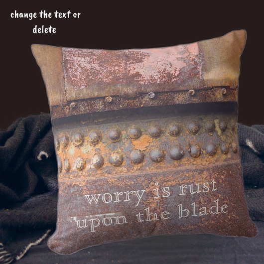 錆びたピンクの茶色の金属 クッション