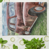 錆びた古いクラシック車ヴィンテージ自動車 キッチンタオル (折り畳み)