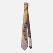 錆びた金属物体 ネクタイ (正面)