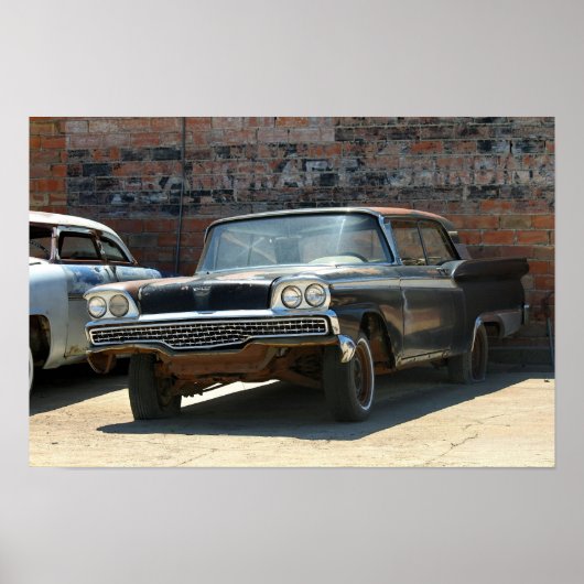 錆びた1959年製クラシック2ドアクーペ車 ポスター (正面)