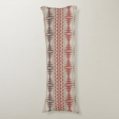 錆び赤タウペベージュダークブラウン部族アート ボディピロー (正面縦)