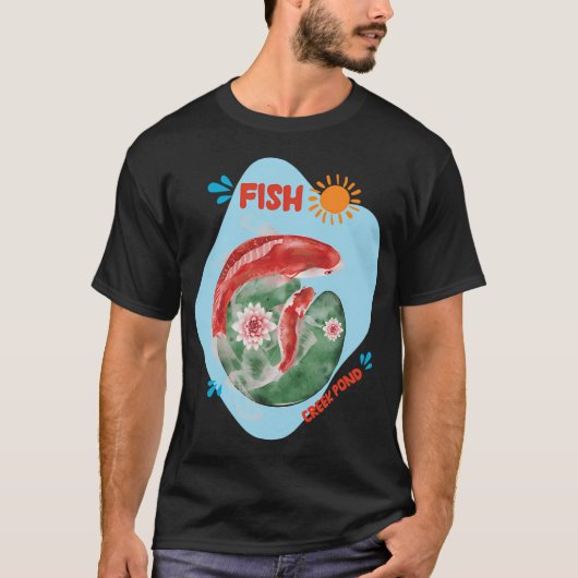 錦鯉のいる小川の池 Tシャツ (正面)
