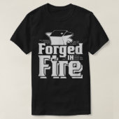 鍛造Fire Forge Metalsmith Blacksmiting Blac Tシャツ (デザイン正面)