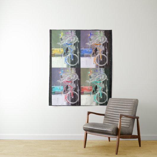 鍵西は色、鍵西の自転車 タペストリー (インサイチュ)