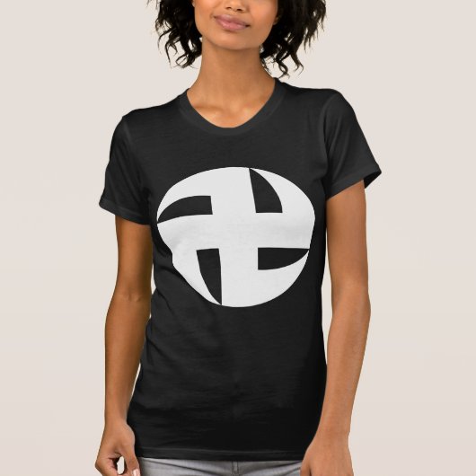 鎌卍 (戸隠神社) Tシャツ (正面)
