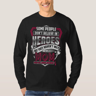 鎌状赤血球貧血と闘う人 私は母のためにバーガンディーを着用します Tシャツ