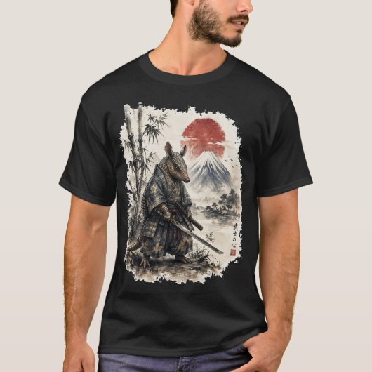 鎧武士のアルマジロ Tシャツ (正面)