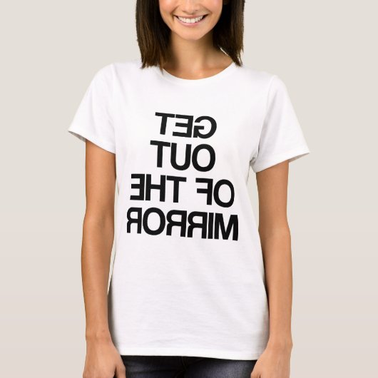 鏡から出る Tシャツ (正面)