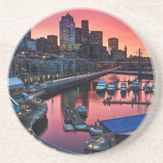 鐘港で見る桟橋66の日の出 コースター