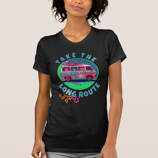 長いルート夏の道路の旅バンライフを取る Tシャツ (正面)