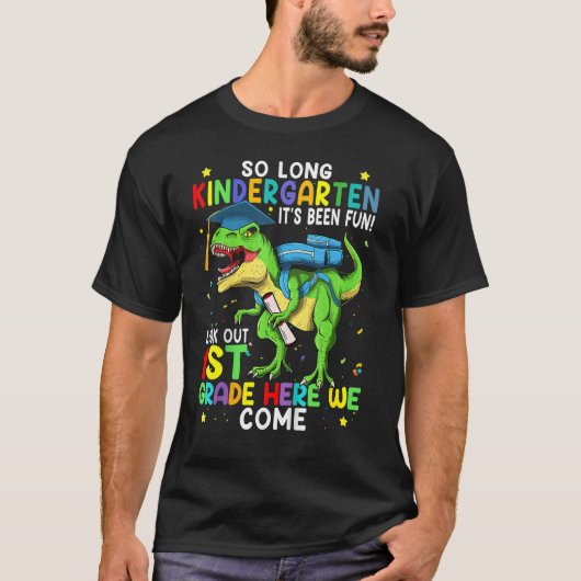 長い幼稚園卒業男子クラス22ディーノ Tシャツ (正面)