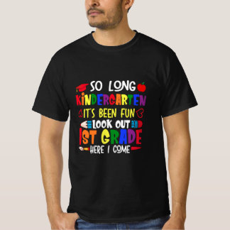 長い幼稚園1年生先生 Tシャツ