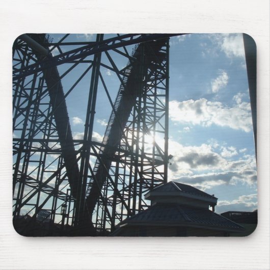 長い日の陸標 マウスパッド (正面)