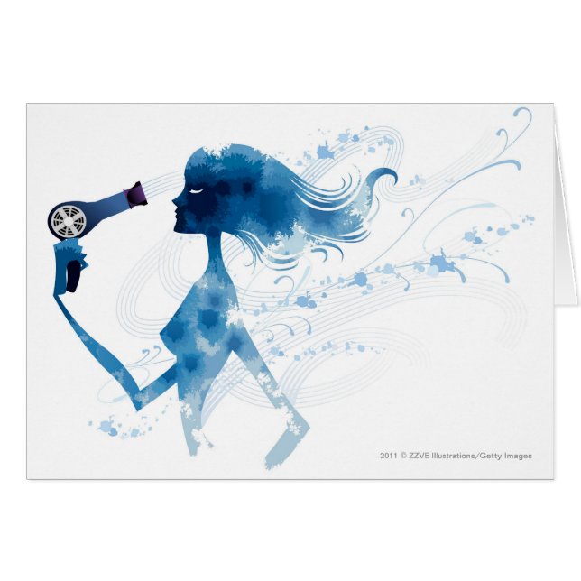 長い毛をブロードライする女性の側面図 (正面横)