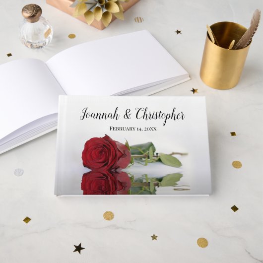 長い茎の赤いバラのロマンチック結婚な ゲストブック (正面見開き)