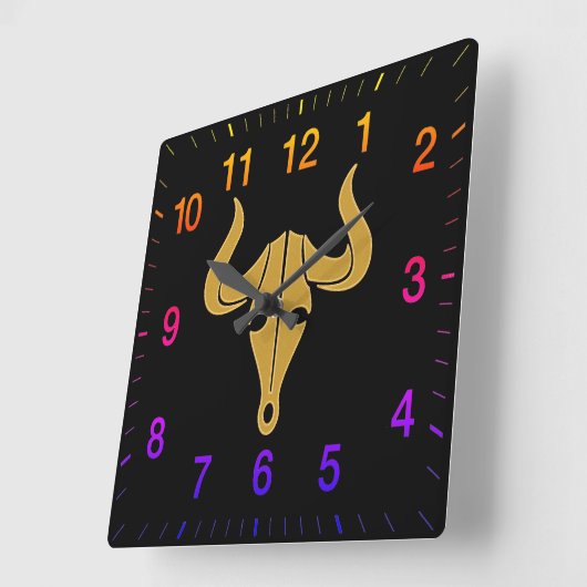 長い角の虹の色数を持つ金ゴールド牛 スクエア壁時計 (傾斜)