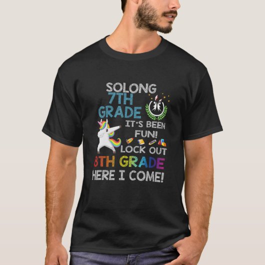 長い7年生ここで8年生を見て私は来L Tシャツ (正面)