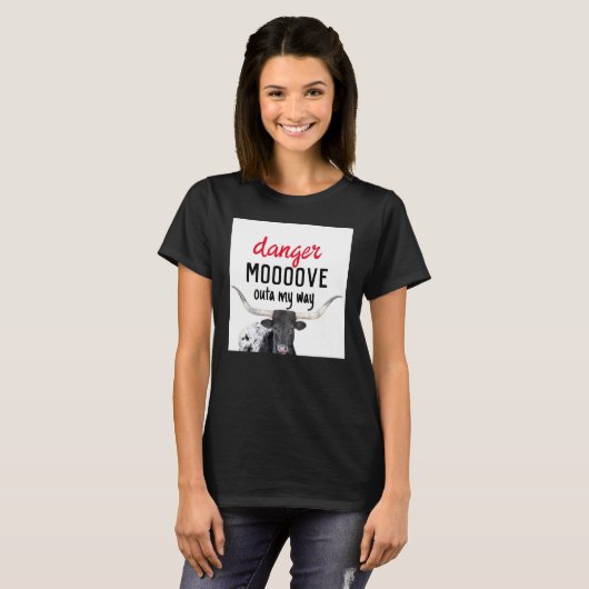 長おもしろいい牛の白黒のユーモア Tシャツ (正面フル)