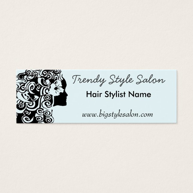 長かわいらし巻きカール美容師女性ファッション (正面)