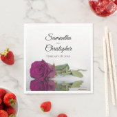 長エレガント茎マゼンタカシスバラ結婚 スタンダードランチョンナプキン (インサイチュ)